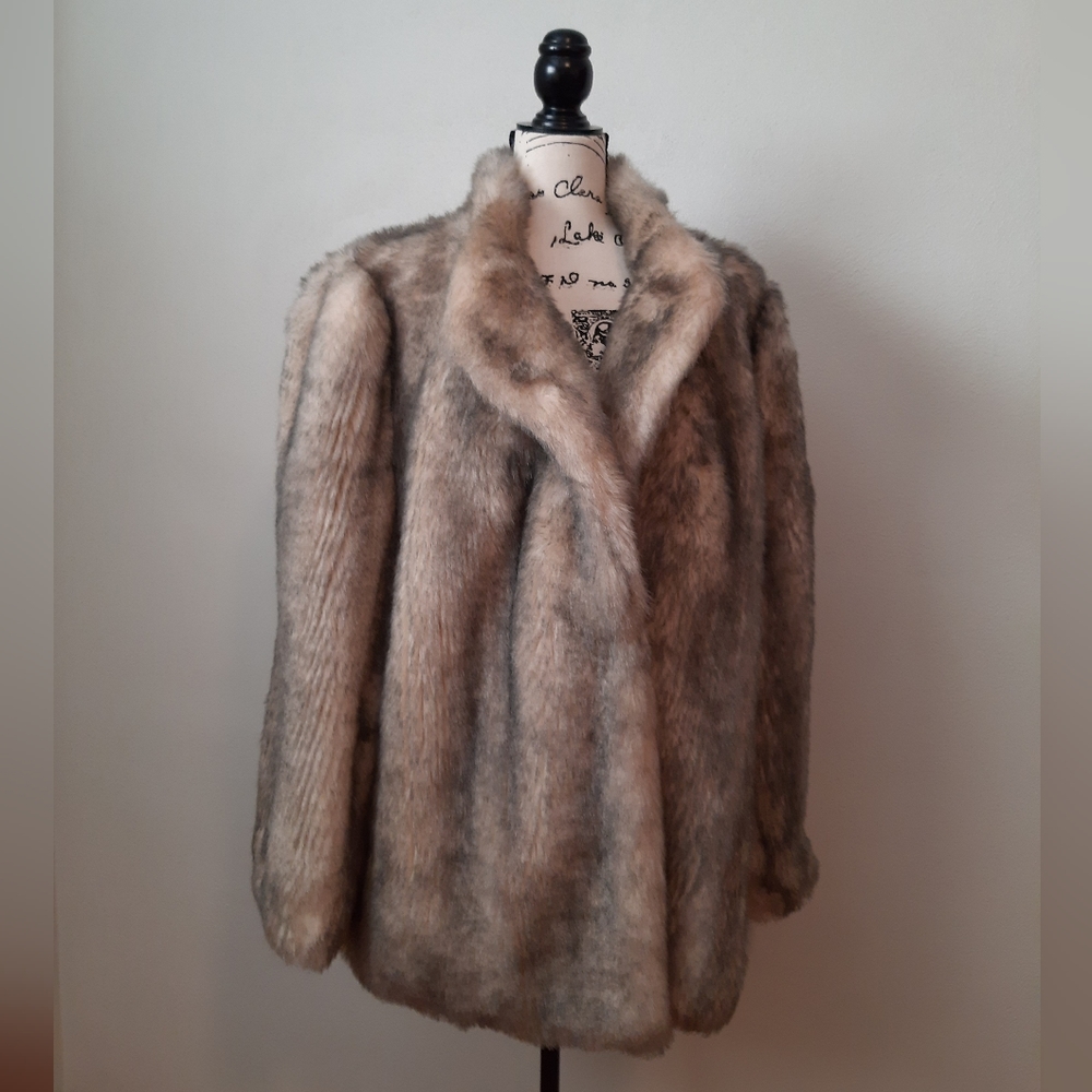 Vintage Silver Fox Cream Gray Faux Fur Coat Style VI Limited XL